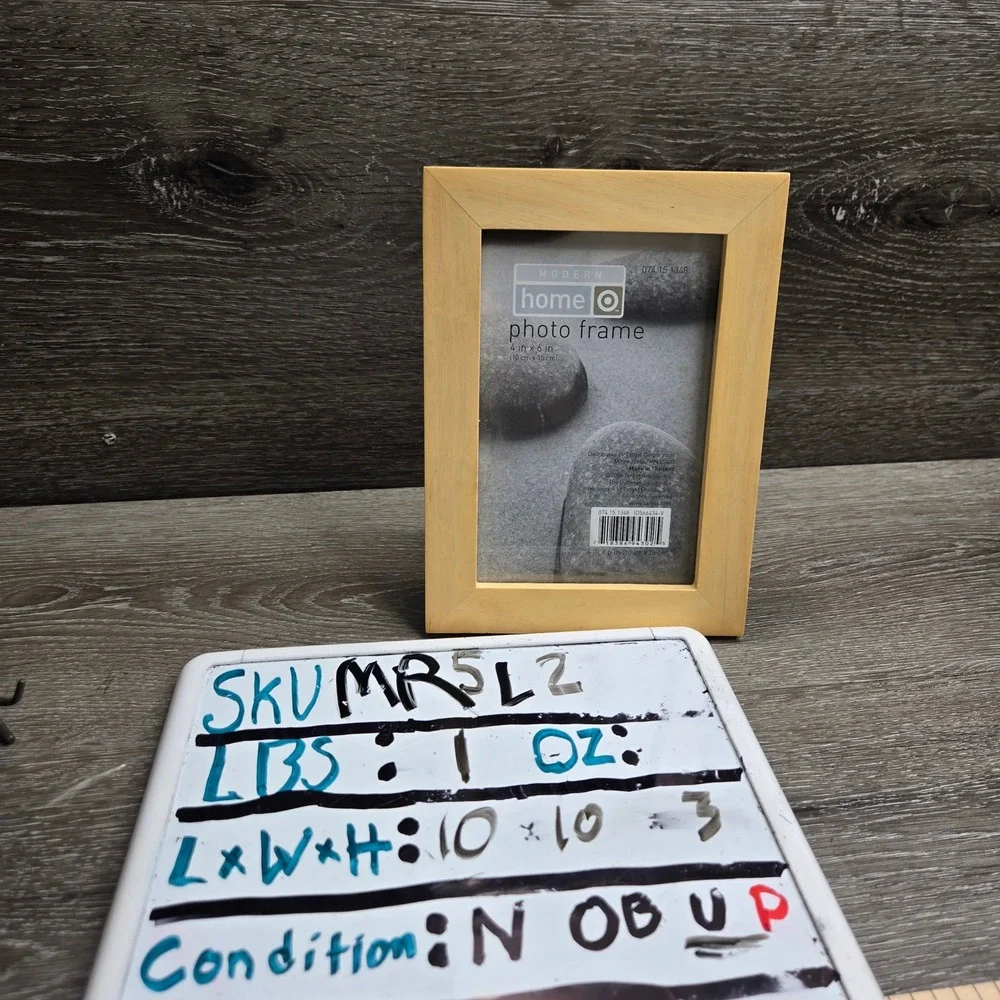Target Modern Home 4x6 Natural Light Wood Photo Picture Frame Tabletop Hanging